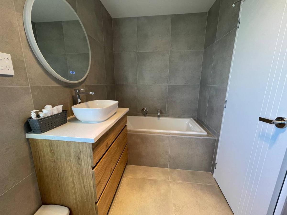 4 Bedroom Home Fully Furnished In Papakura, Auckland Zewnętrze zdjęcie
